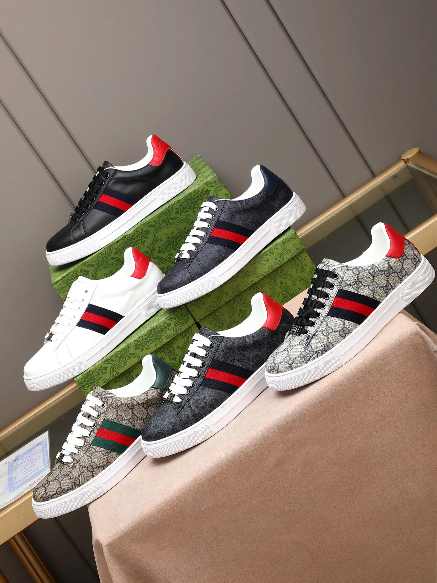 Men's shoes 💰400 [running volume version] GUGGI white shoe series! The fabric is made of imported cowhide➕Gucci special material➕sheep lining➕original rubber outsole, men's size 38-44 (45 can be customized)